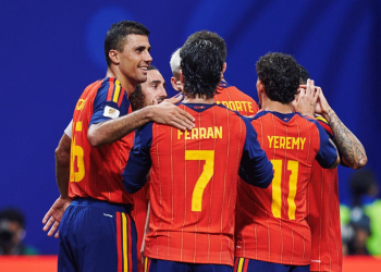Spanyol Mengamuk! Oyarzabal Bersinar, Arab Saudi Dibantai 4-0