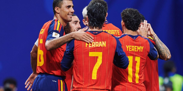 Spanyol Mengamuk! Oyarzabal Bersinar, Arab Saudi Dibantai 4-0