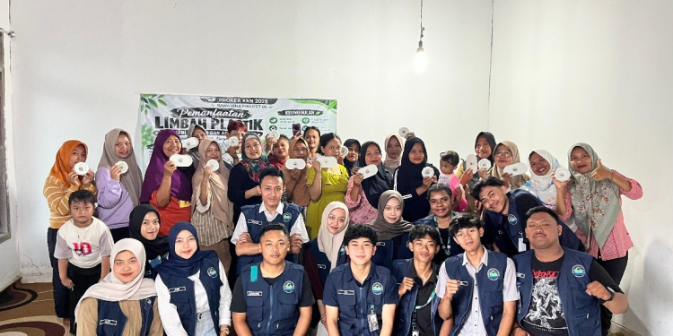 KKN Nawasena Boyolali Berdayakan Perempuan Lewat Daur Ulang dan Pemanfatan SDA Melimpah.